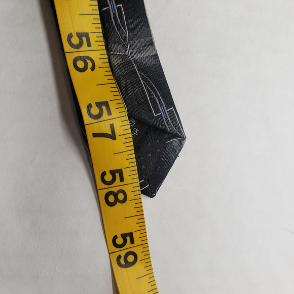 Vintage Mens Necktie Striped Geometric Pattern 3.5x 58" Silver Business Party - Picture 9 of 10
